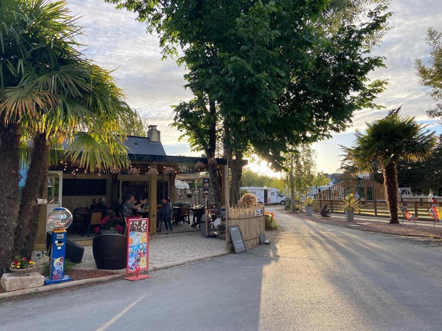 Camping Paradis Le Moulin Des Oies Belz Eksteriør billede